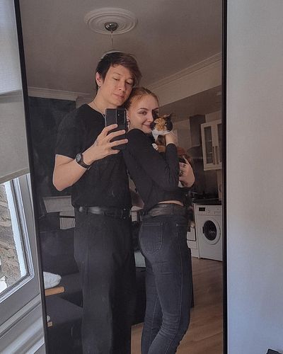 Family pic 🖤🧡