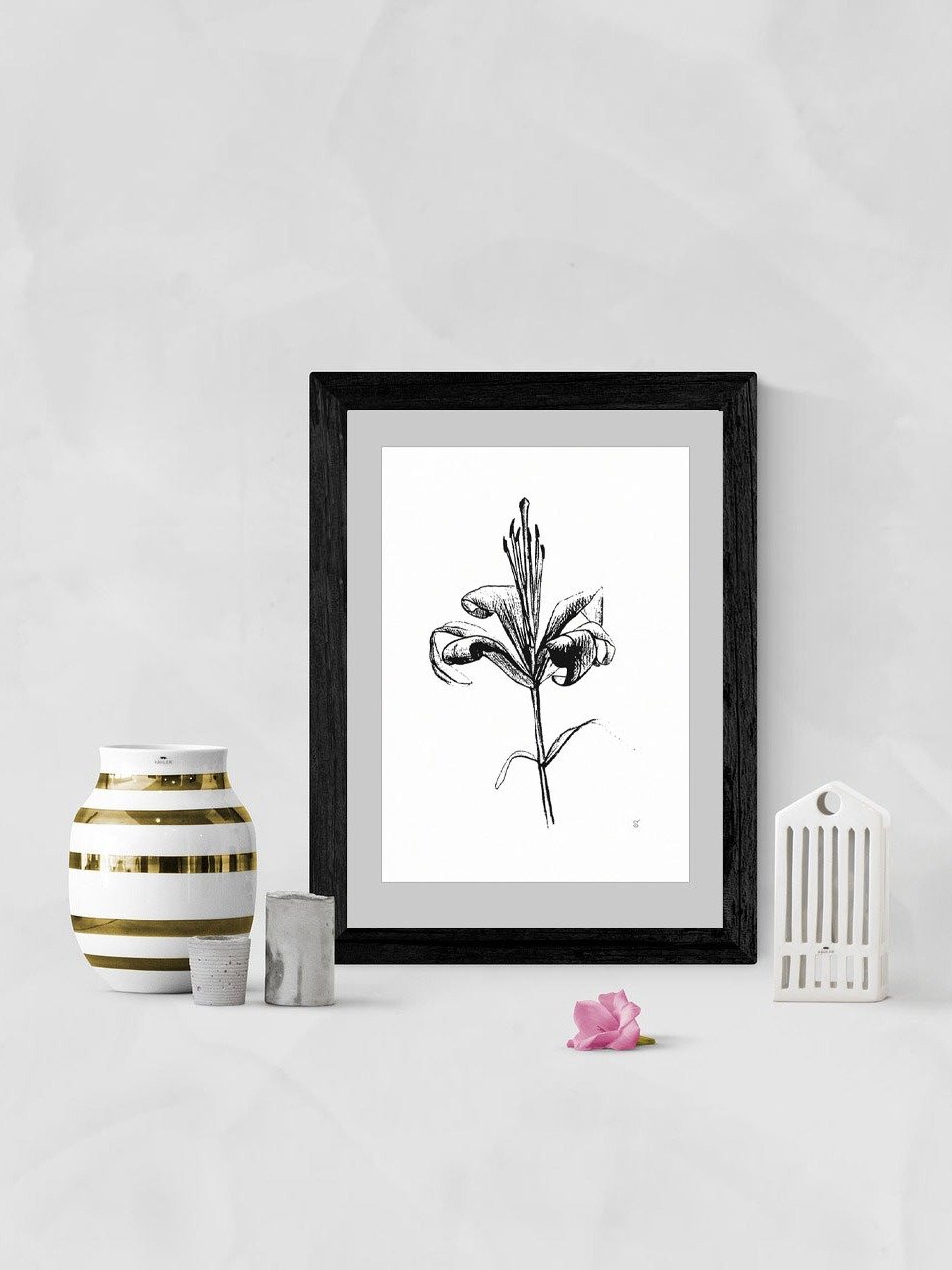 Lily Elegance Poster - Fine Flower Light product image (7)