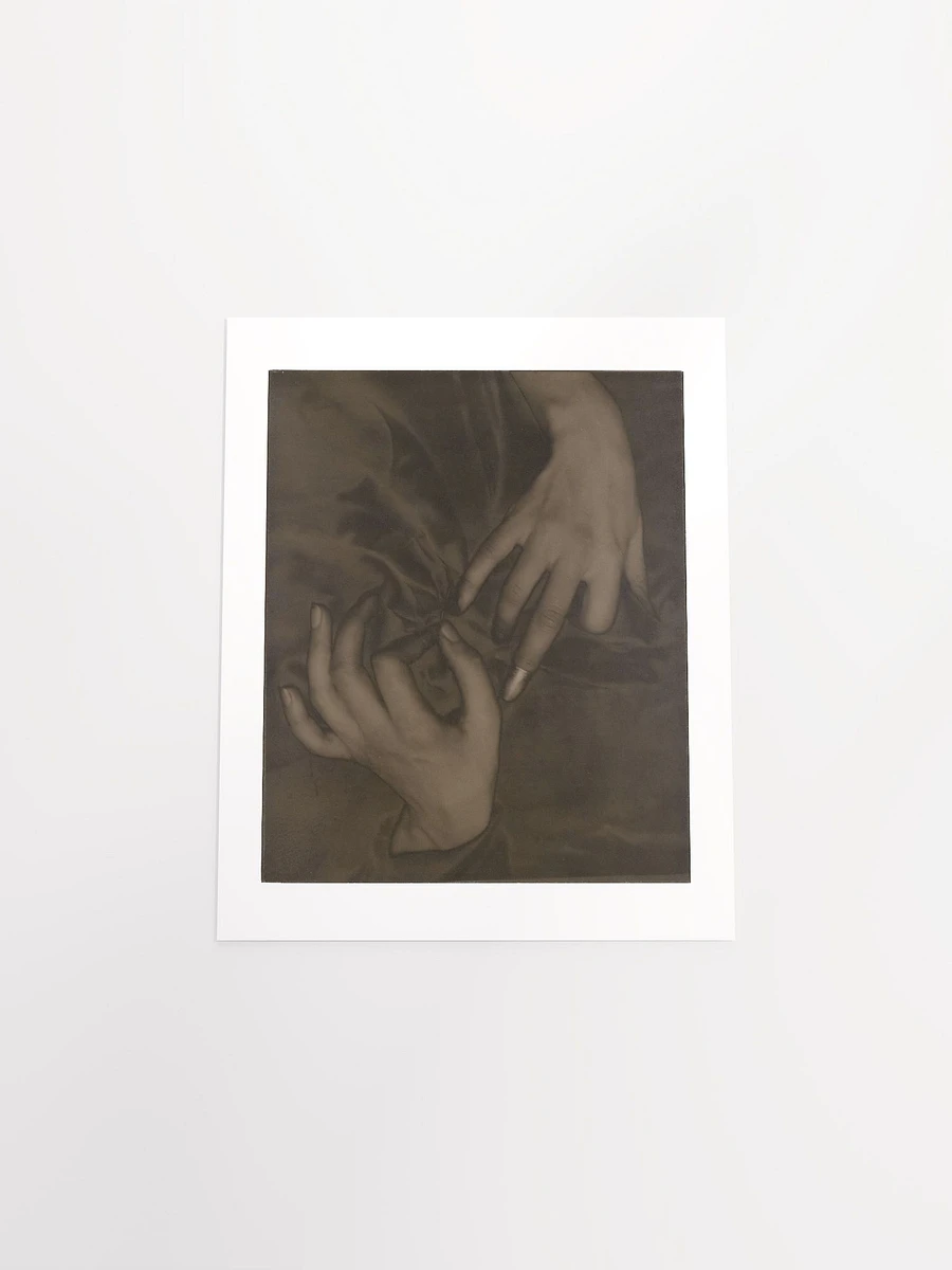 Georgia O’Keeffe - Hands and Thimble by Alfred Stieglitz (1919) - Print product image (4)