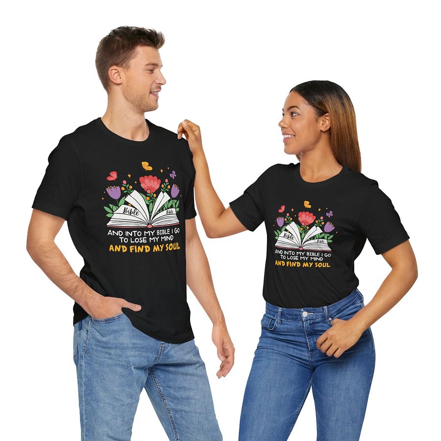 And into my bible I go to lose my mind Comfort T-shirt product image (3)