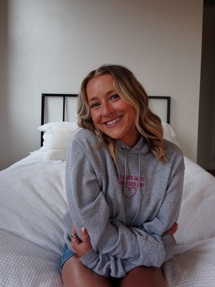 It's a good day to have a good day hoodie product image (1)