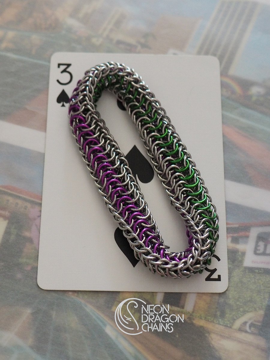 Mobius Fidget Toy / Steel Stripes product image (2)