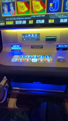 $75 Spin On Dragon Link and we hot a BONUS!
.
#slots #casino #vegas