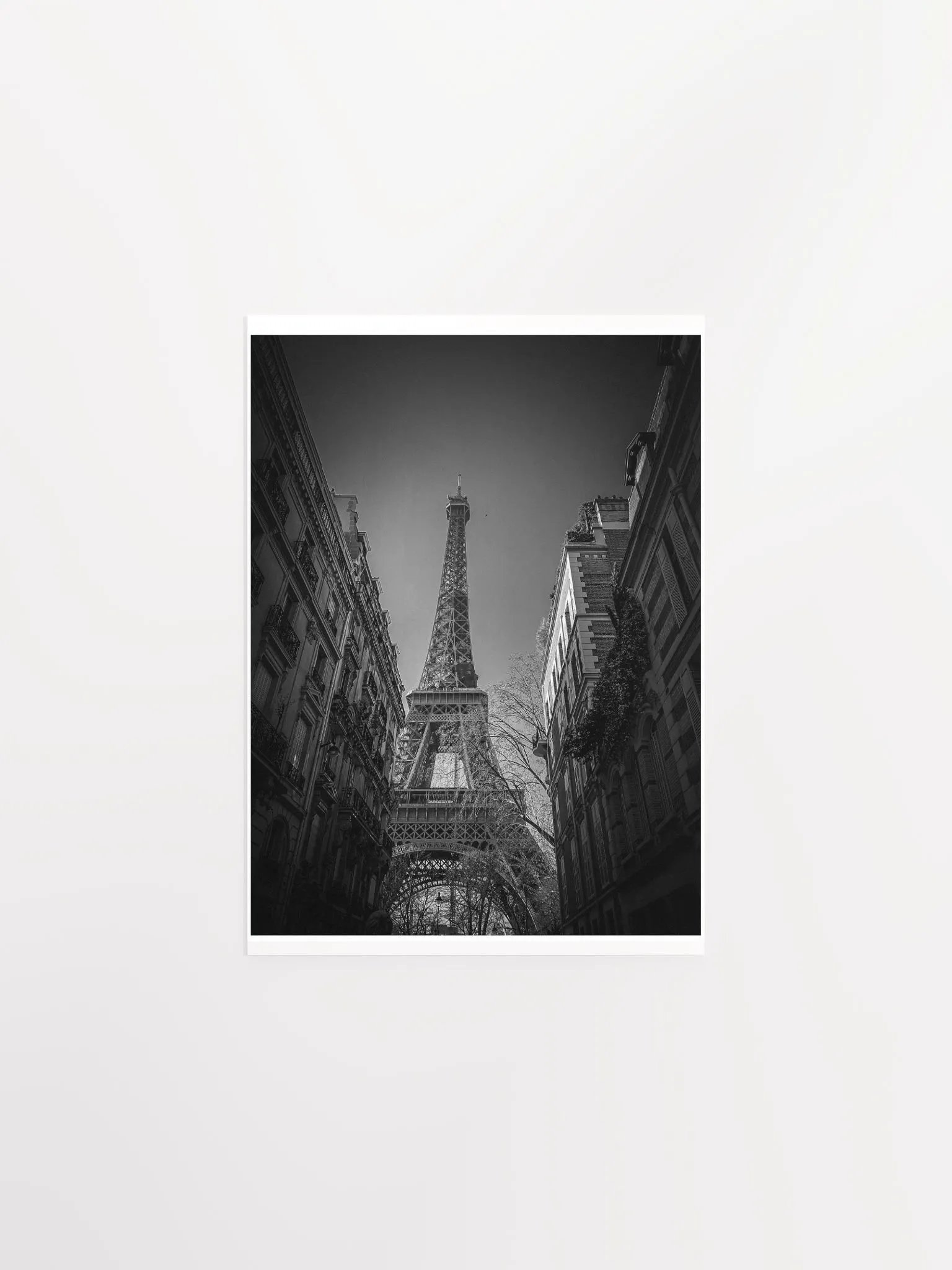 Paris Eiffel Tower product image (1)