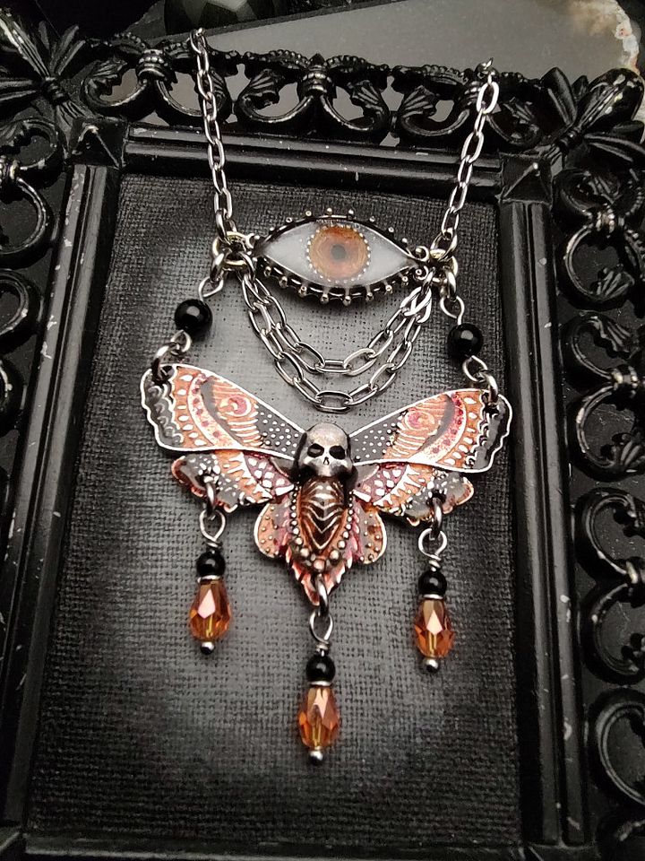 Familiars - Soulfire Moth product image (2)
