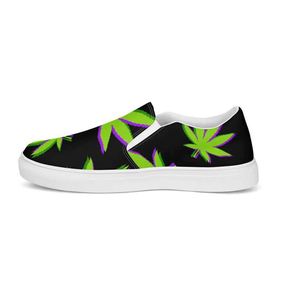 Weed Leafy Women's Slip-On Shoes product image (4)