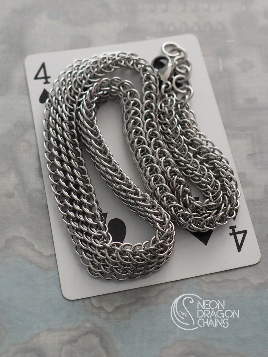 Electric Dragonscale Necklace product image (2)