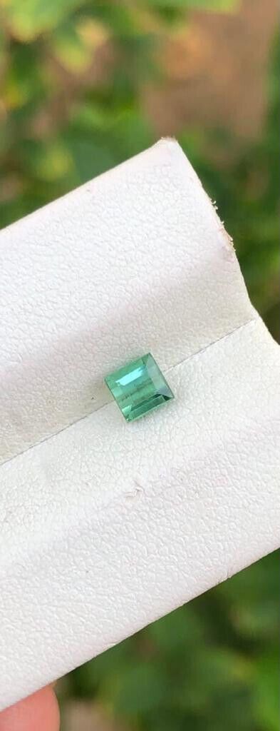 NATURAL TOURMALINE GEMSTONE FOR WIRE WRAP SQUARE SHAPE APPLE GREEN, 0.50 CARAT product image (6)
