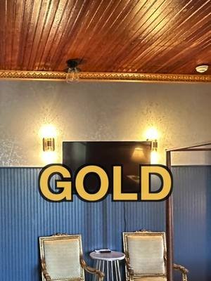 Fancy Gold Crown Moulding in Galveston’s Historic East End