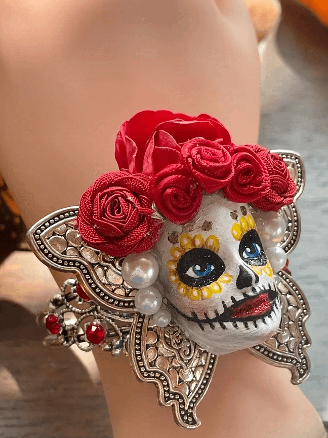 Red Roses Dia de los Muertos Cuff product image (2)