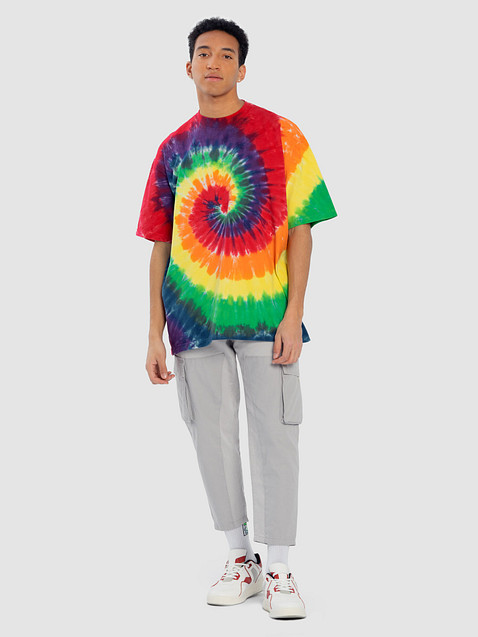 Photo showing Shaka Wear Oversized Tie-Dye T-Shirt