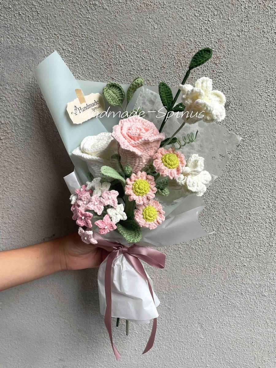 Pink Dream Crochet Knit Bouquet product image (4)