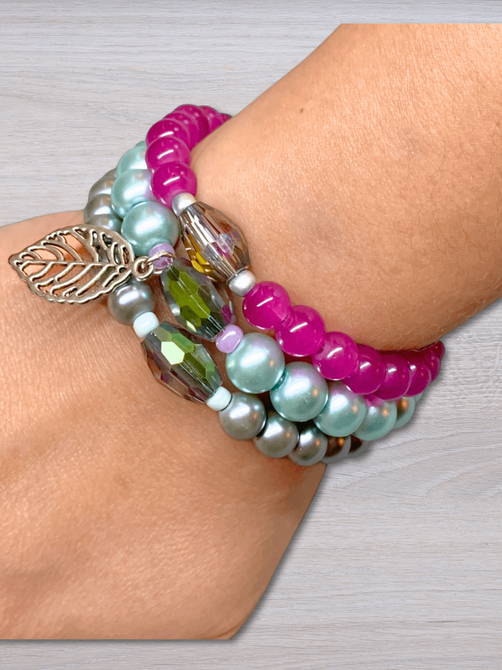 Beaded Glass Pearl Memory Wire Bracelet - Pink, Silver, Seafoam product image (4)