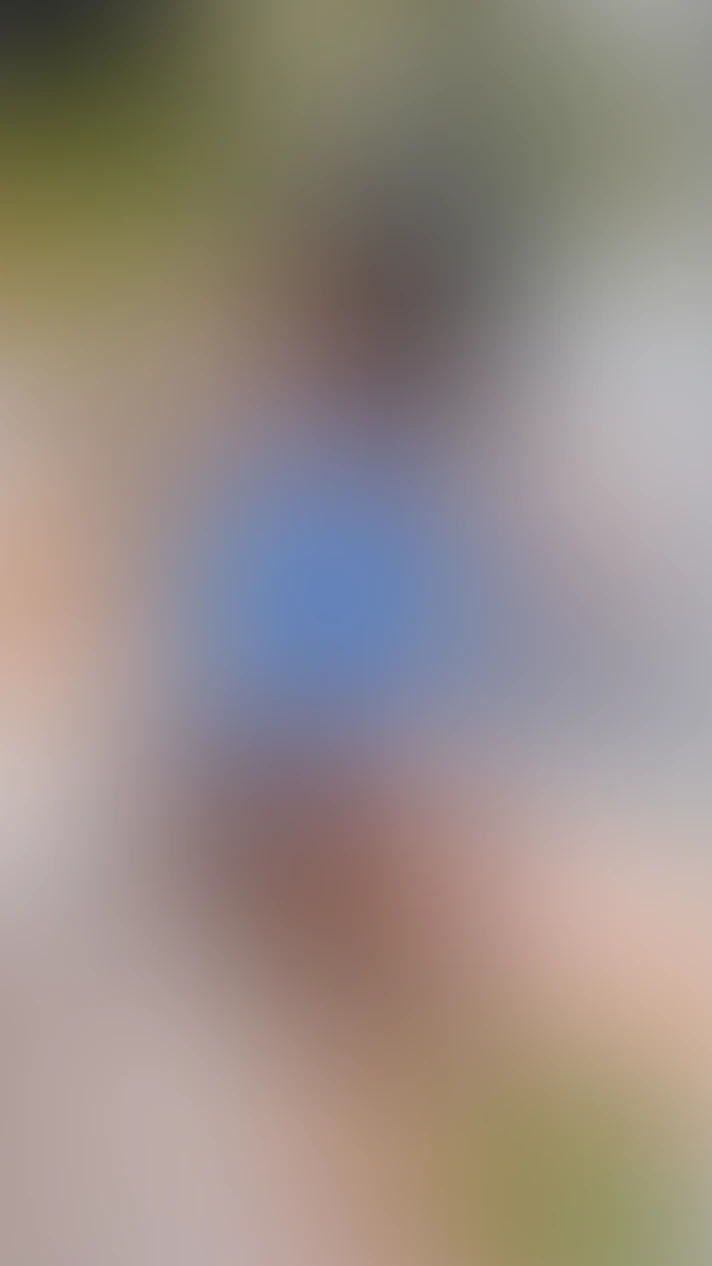 Video thumbnail background