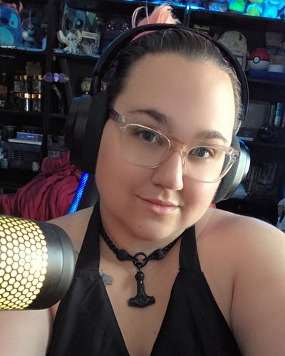 Trying something new!
I am LIVE!!!
#RogueEnergyAffiliate #BlerpSoundAlerts #FemaleStreamer #FemaleGamer #ThroneWishlist #Twit...