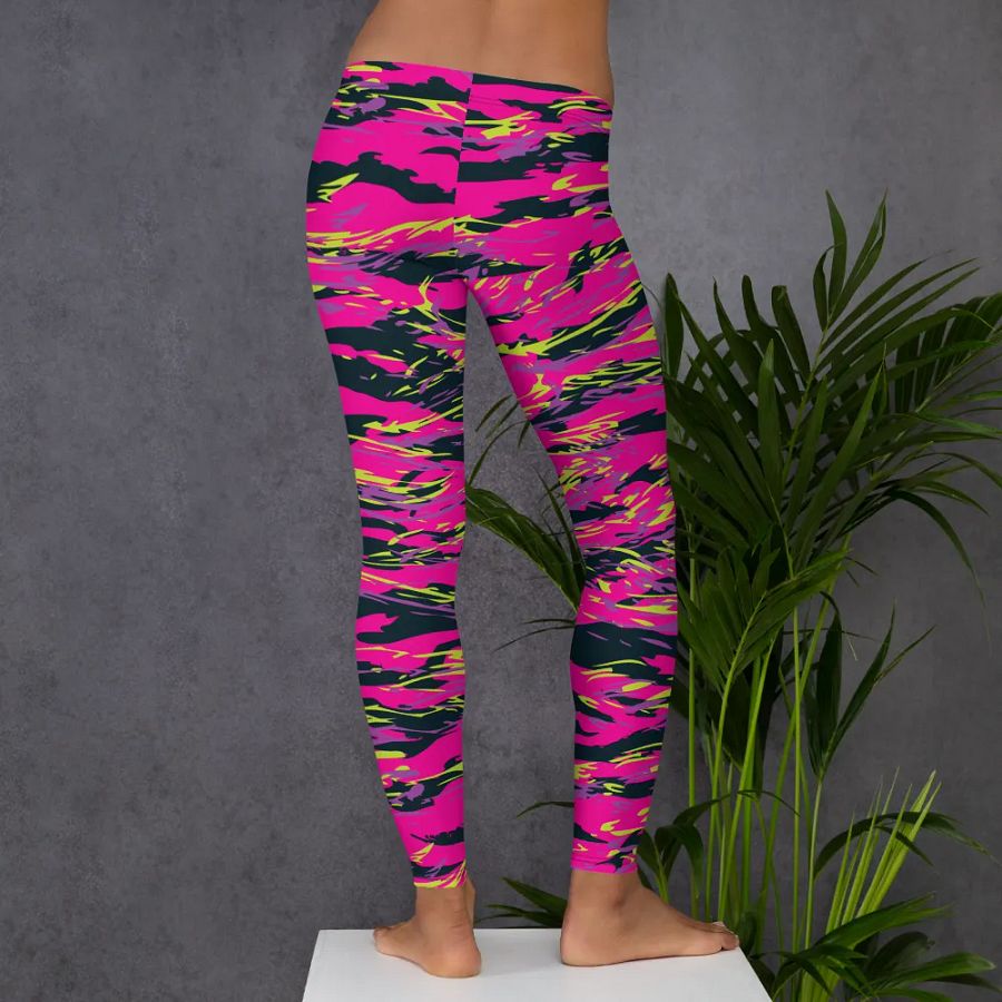 Pink Camo Women's Leggings product image (7)