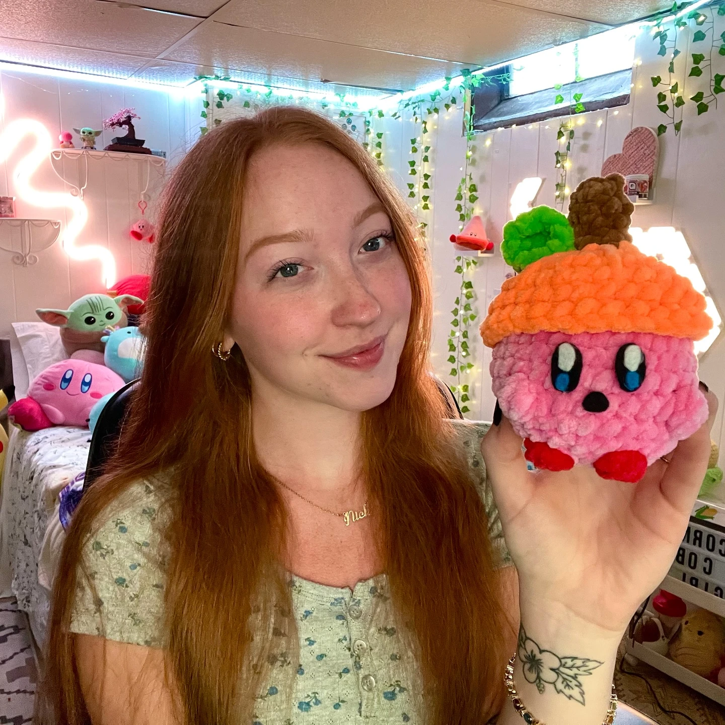 My first pattern! 💕 Kirby with a pumpkin hat 🎃 
I just uploaded a YouTube video on the design process so make sure to check t...