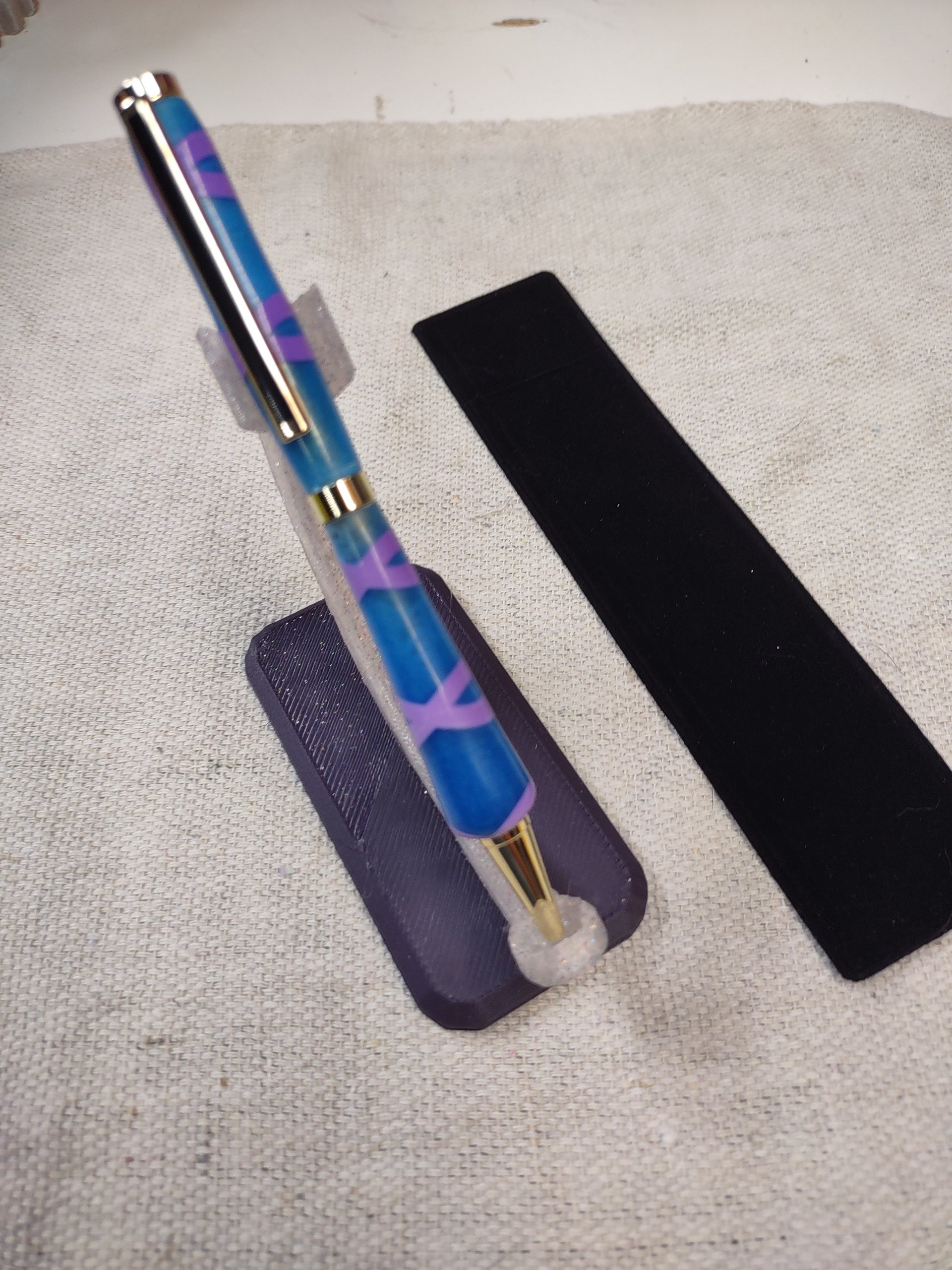 Pear-Shaped Hybrid Resin & 3D-Printed Pen - RBSLA3D1 product image (1)