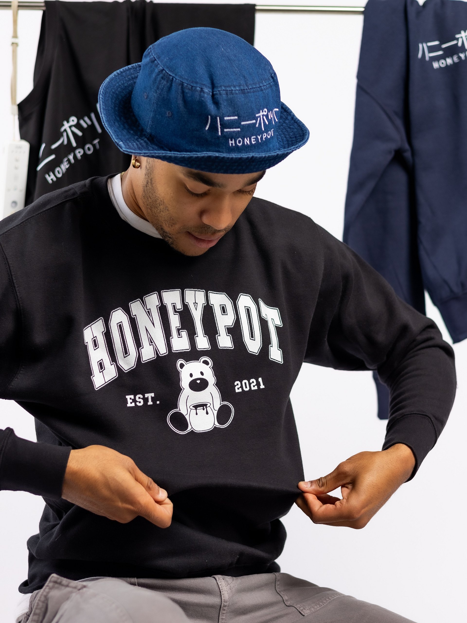 Honeypot College Crewneck product image (3)
