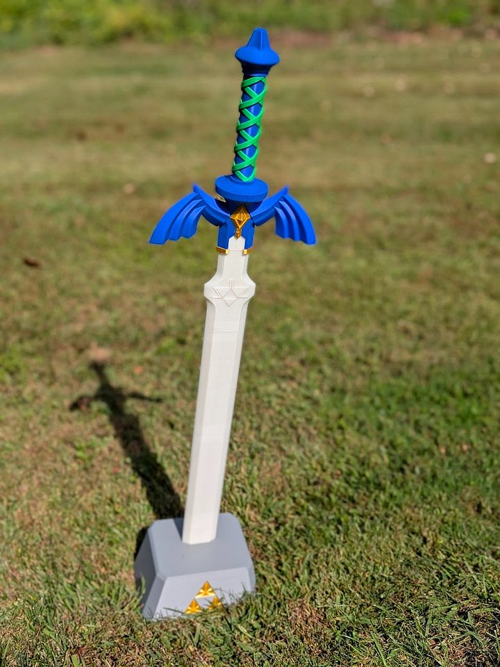 Legend of Zelda - Master Sword (Blue) product image (2)