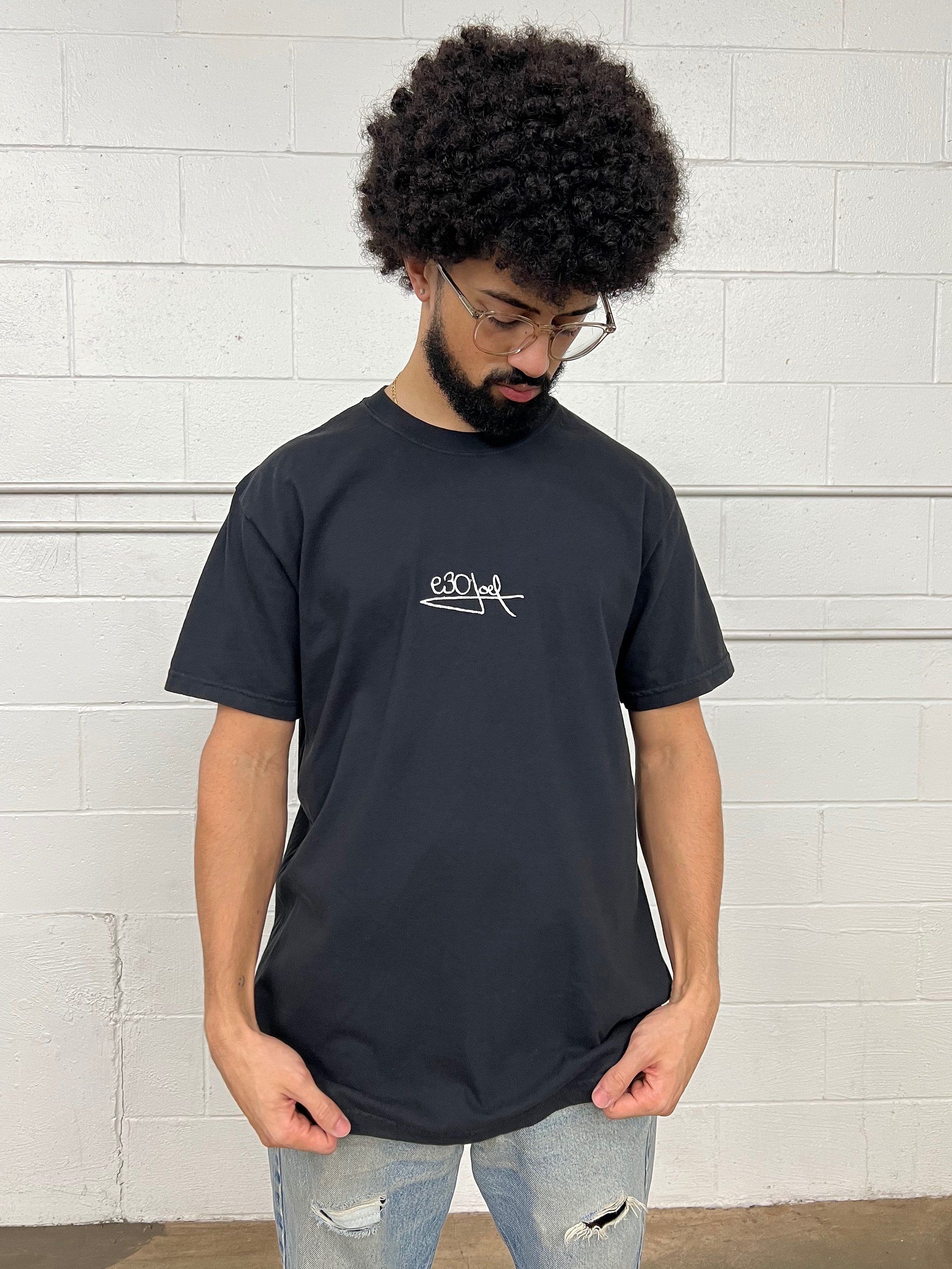 Embroidery e30joel Signature (White Stitch) product image (1)