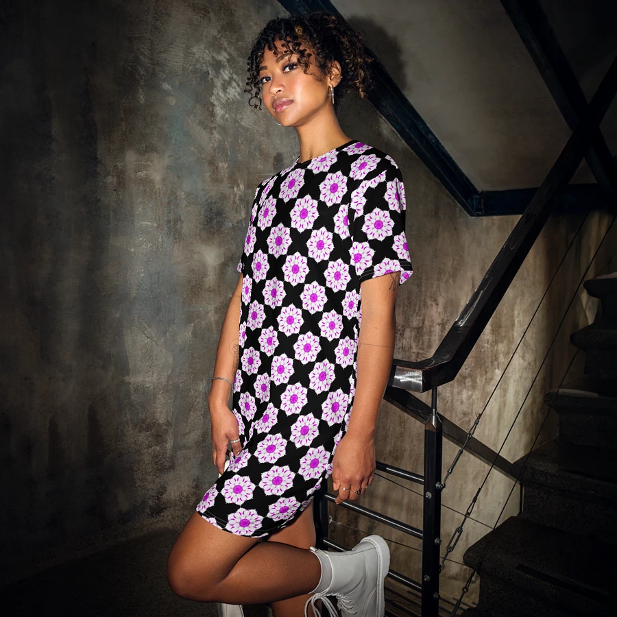 Abstract Repeating Pink Flowers T Shirt Dress product image (2)