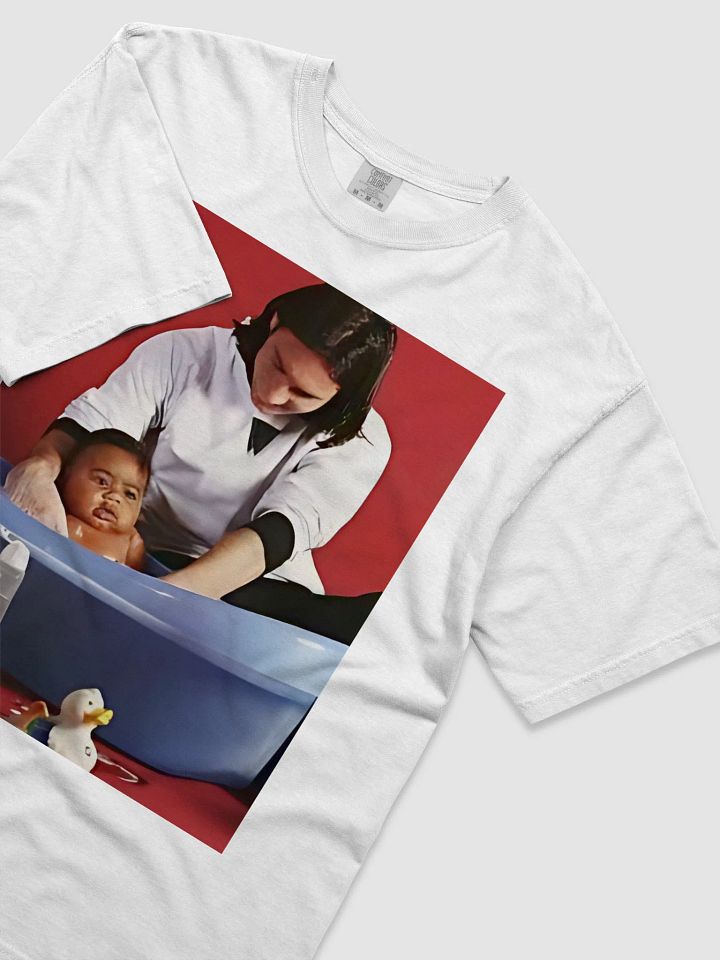 Messi With Lamine Yamal As A Baby Shirt product image (2)