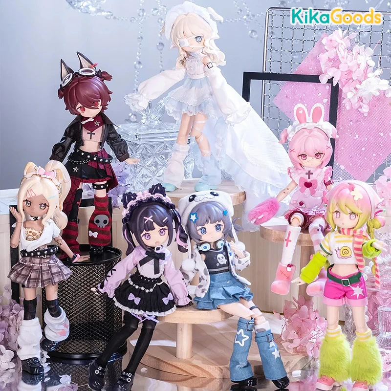 picture of a really cute set of anime dolls