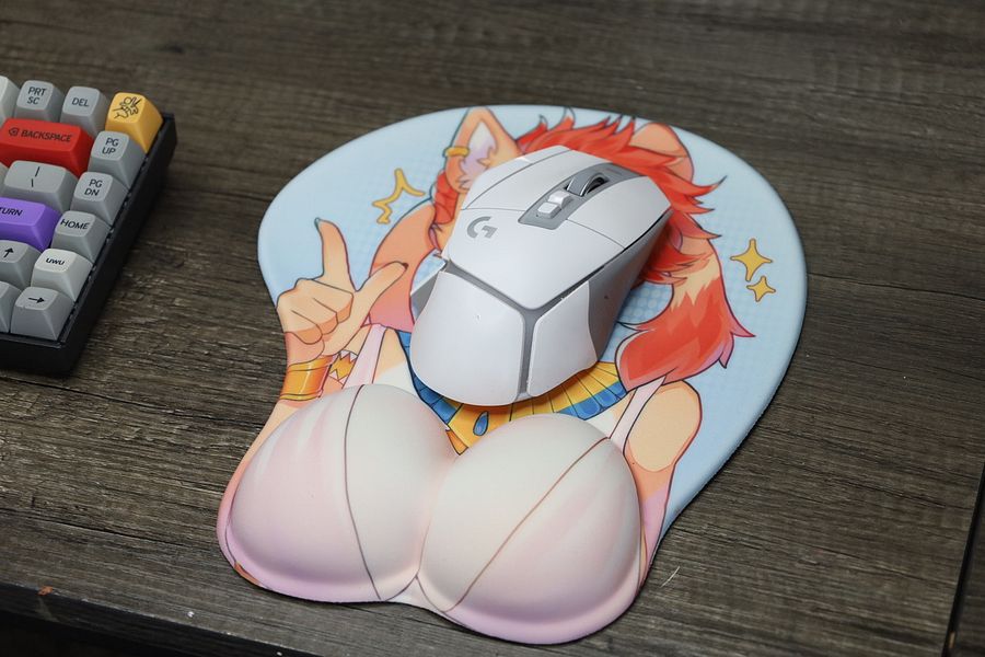 Ah'lina Cushioned Mousepad product image (3)