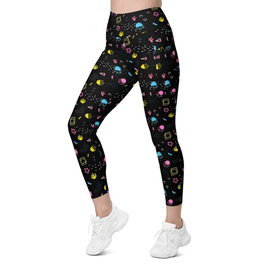 Shifty Seas dark pattern pocket leggings product image (6)