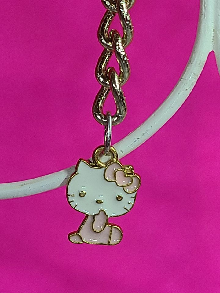 Hello KItty Earrings product image (2)