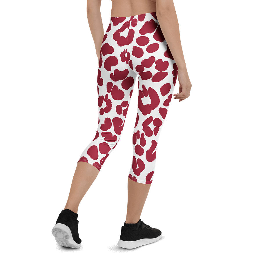 Leopard Chic Capri Leggings product image (2)