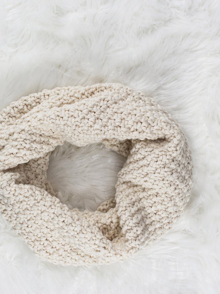 Lovely Cowl Knitting Pattern - Recognition product image (1)