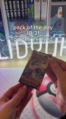 been obsessed w/ paldea evolved recently :3

#pokemon #pokemontcg #pokemonpackaday #paldeaevolved #pokemonpulls #pokemoncolle...