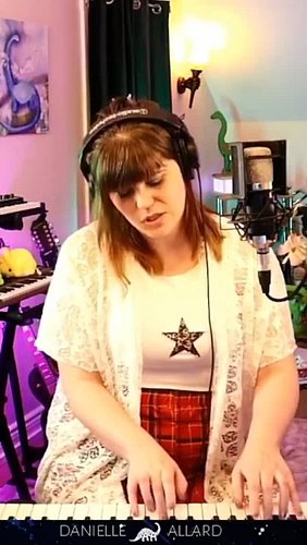 Falling Slowly towards the end of 2025! Here is your Sunday song my friends.
.
Full video: https://loom.ly/YbSzPjA
Help me ma...