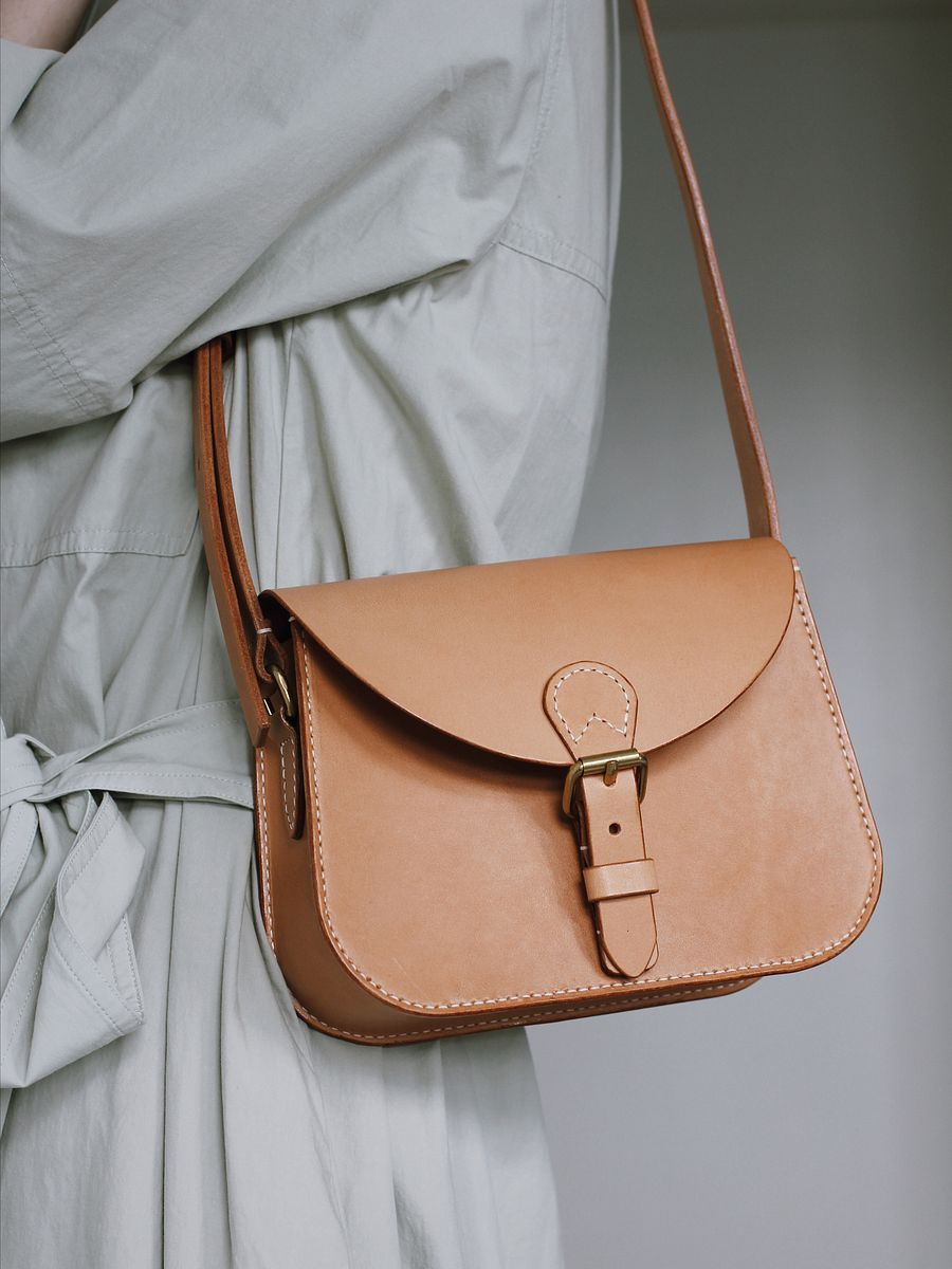 Vegetable Tanned Leather Saddle Bag - Small product image (8)