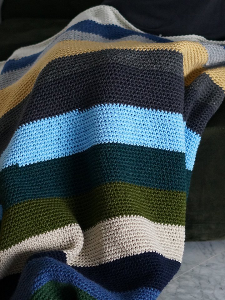 Open cocoon blanket pdf pattern product image (2)