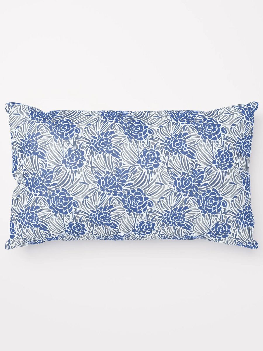 Blue Roses Basic Pillow product image (14)