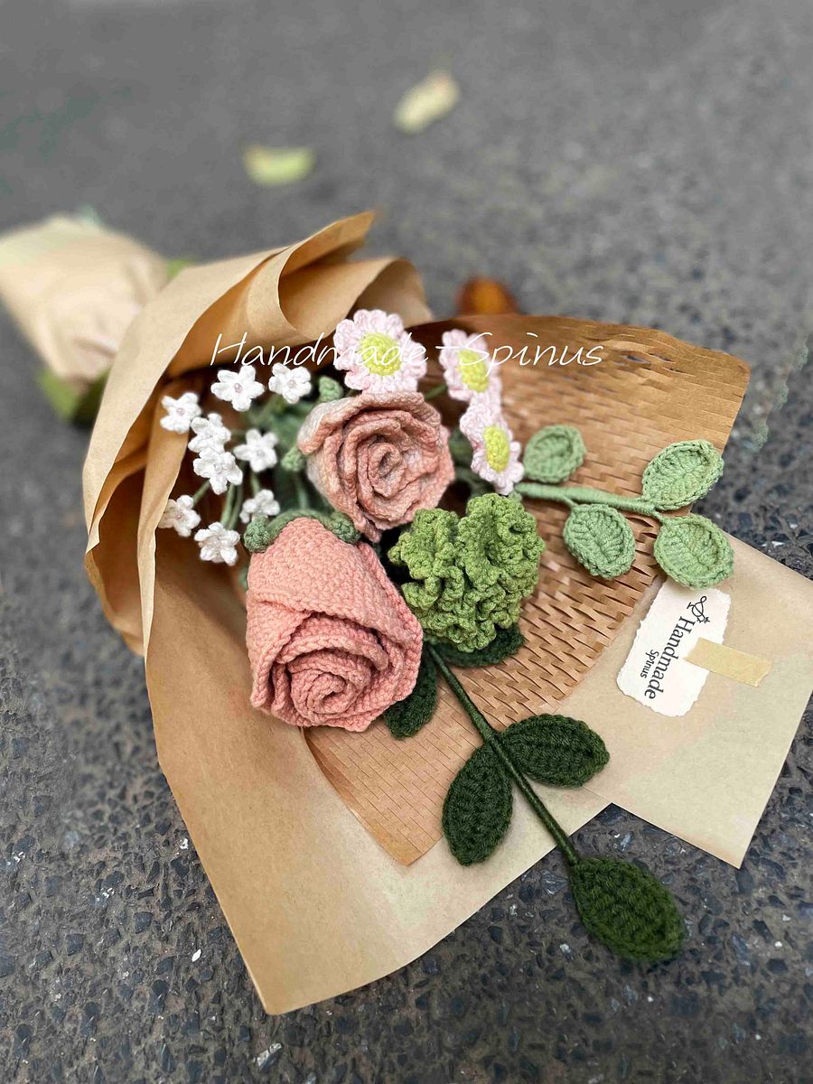 Summer Cappuccino Rose Crochet Knit Bouquet product image (5)