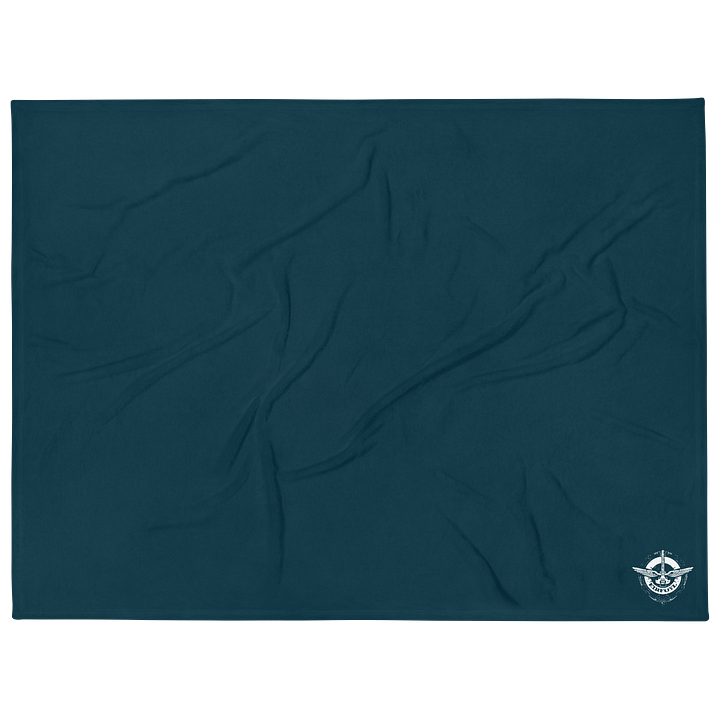 EirFoyl Throw Blanket product image (1)