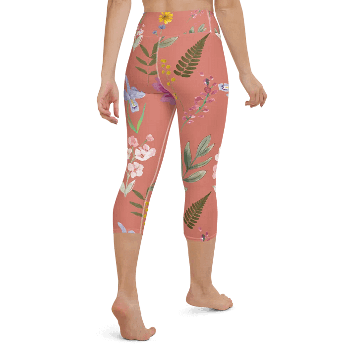 Floral Bliss Capri Leggings product image (2)