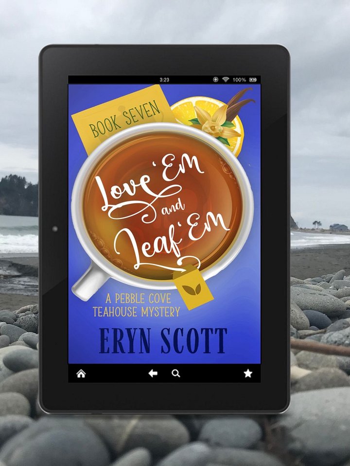 Love 'Em and Leaf 'Em, Pebble Cove Book 7 product image (1)