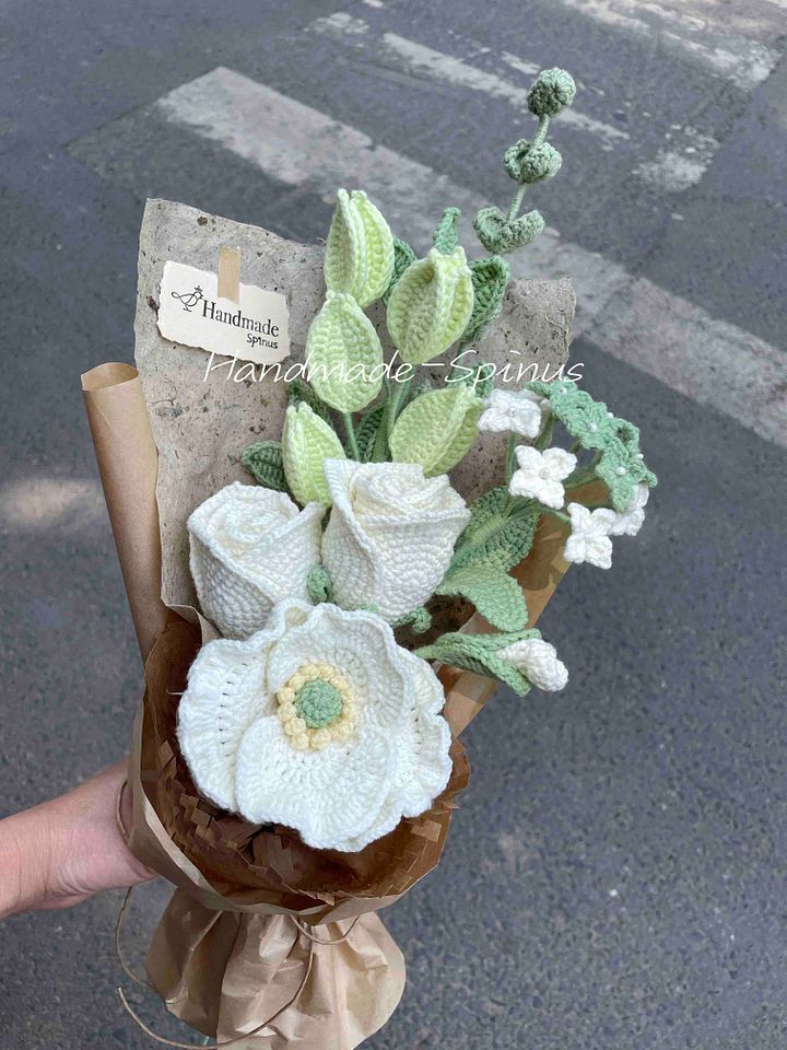 Creamy Yellow-Green Luan Tree Fruit Secret Crochet Knit Bouquet product image (1)