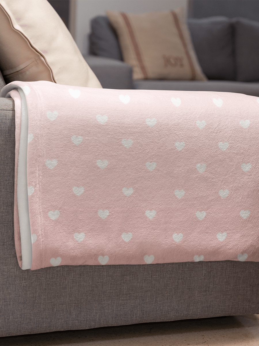 Heartfelt Gradient Comfort-Touch Throw Blanket – Hypoallergenic Comfort for Any Space product image (2)