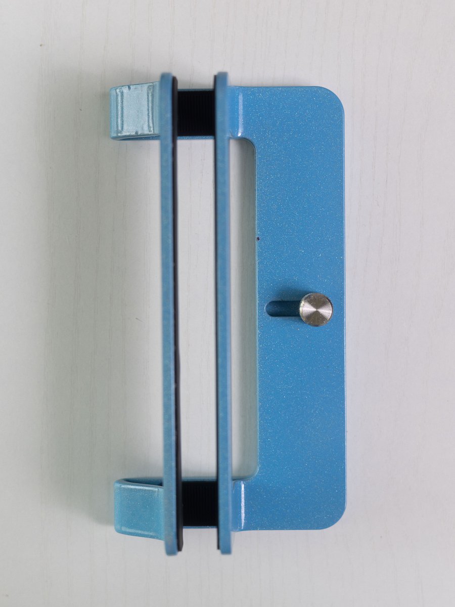 The Smurf Laptop Holder product image (3)
