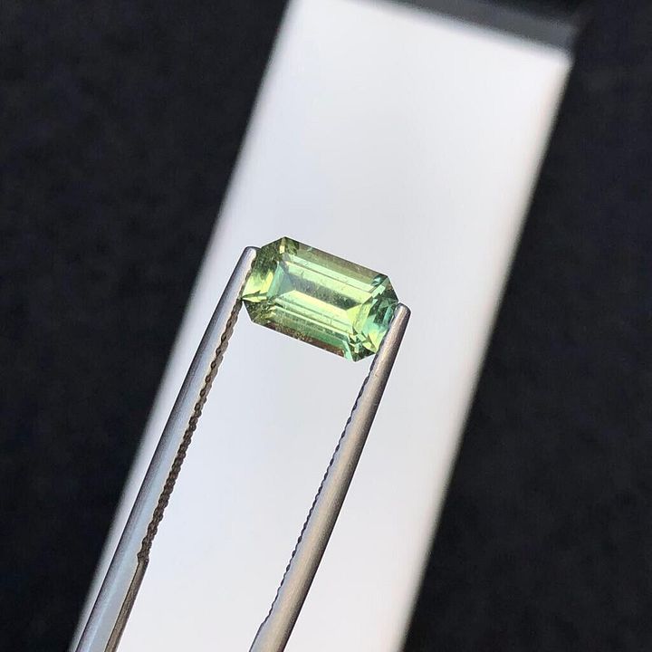 NATURAL TOURMALINE FOR RING YELLOW/GREEN COLOR EMERALD CUT SI GRADE, 1.50 CRT product image (2)