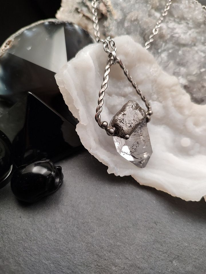 Sorcery Talisman - Echo Prism Quartz product image (2)
