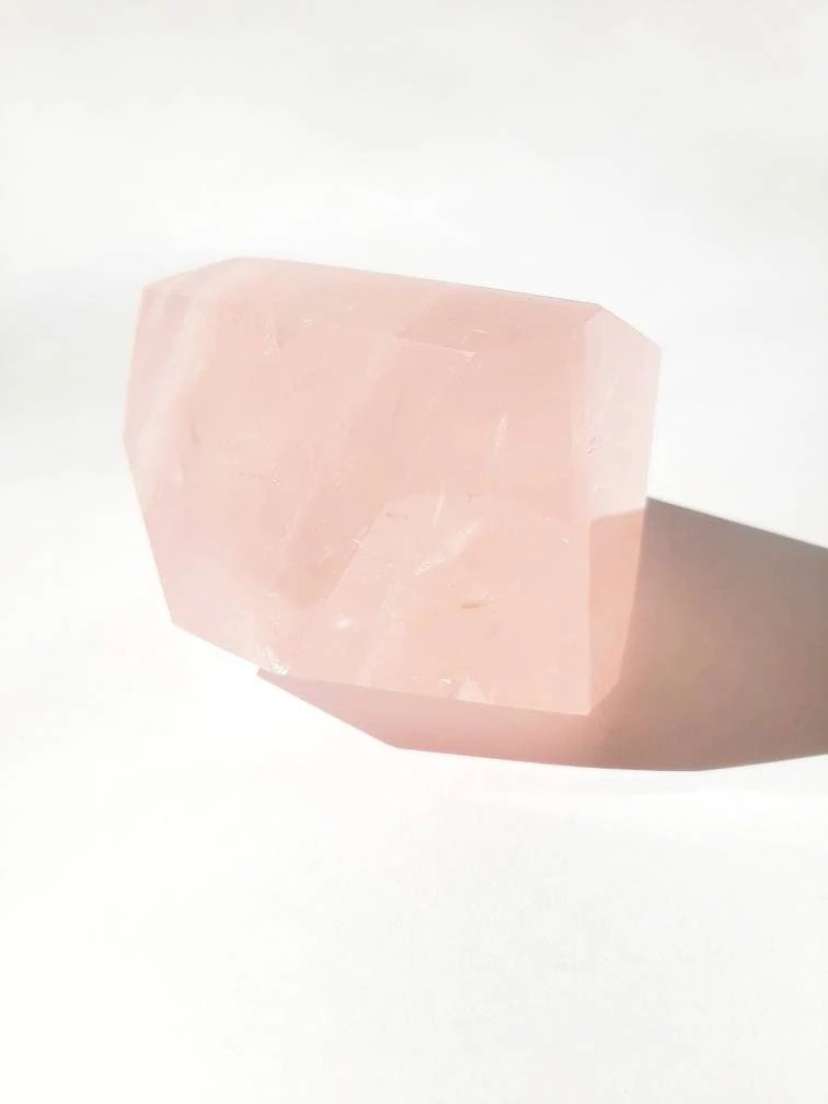 Rose quartz freeform product image (3)