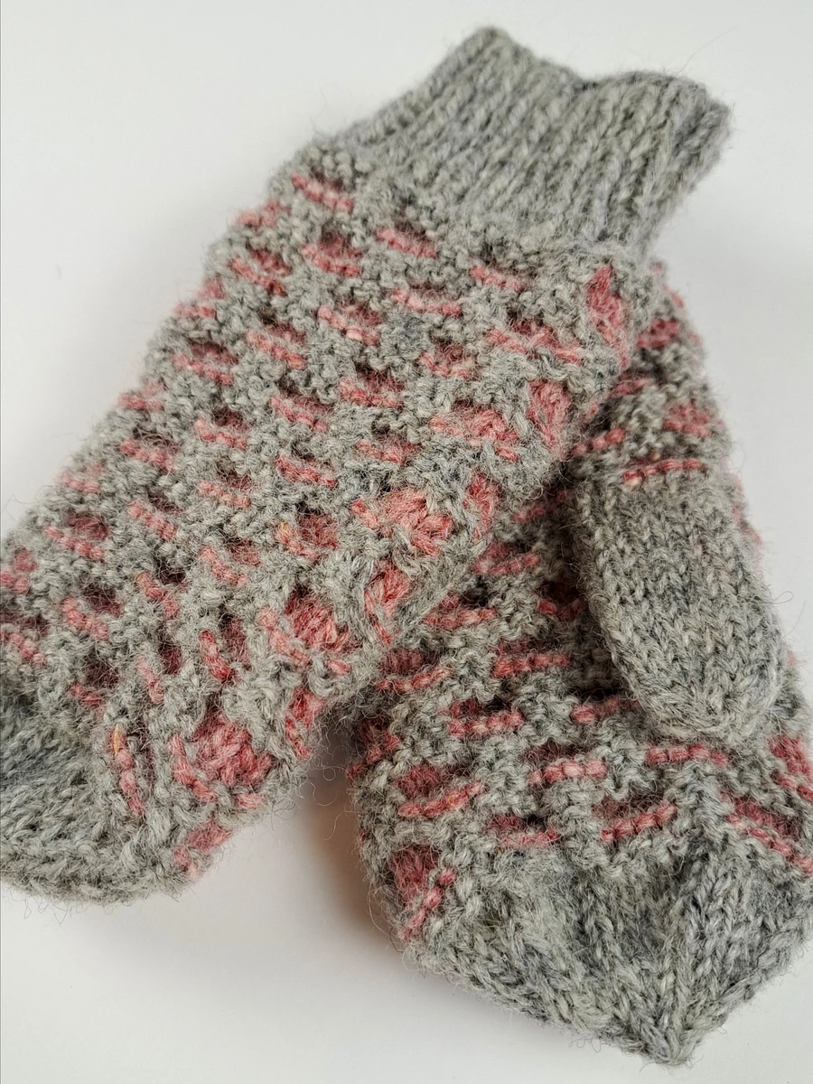 Hand Made Wool Newfie Mittens - Small - Honeycomb Pattern product image (1)