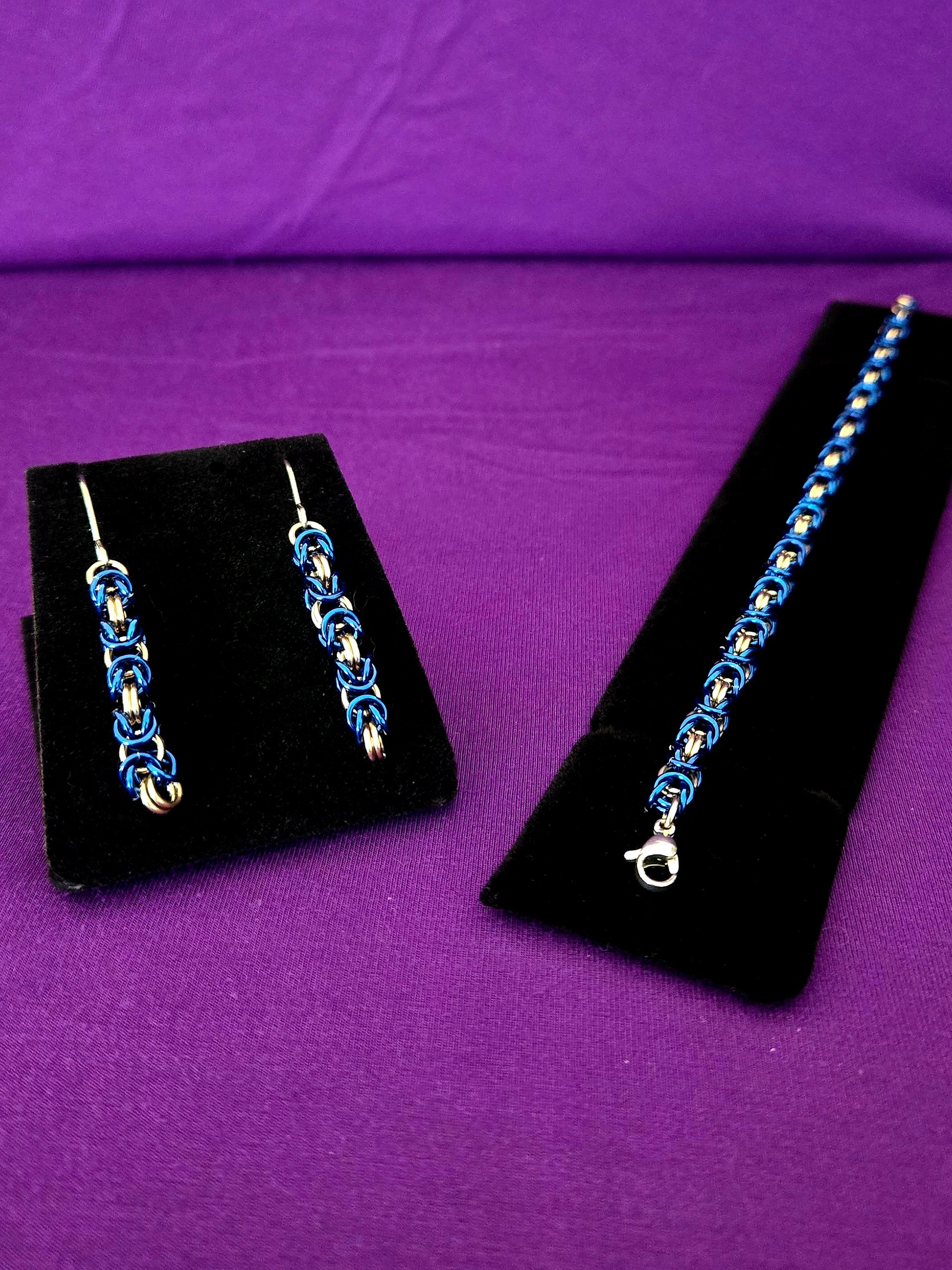 Chainmail Bracelet and Earring - Blue and Champagne product image (1)